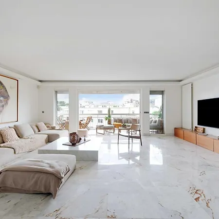 Modern - 3br-6p - *